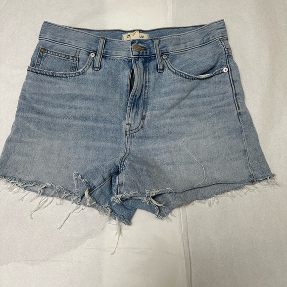 Madewell Pants - Madewell The Perfect jean Shorts 🪻